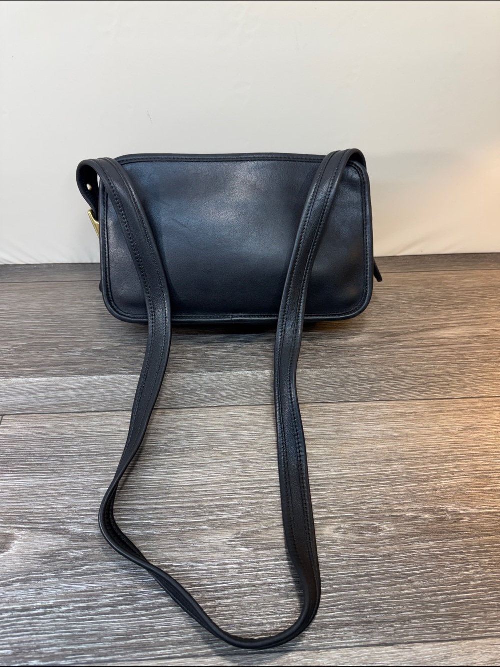 Vintage Coach Black Leather Shoulder Bag